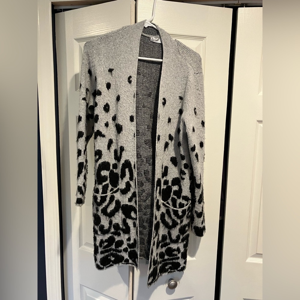 89th and Madison Cozy Cardigan